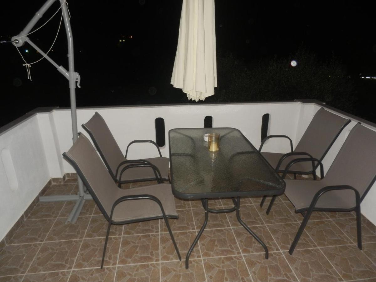 Zephyros Family Apartments 1 Ormos Panagias Luaran gambar
